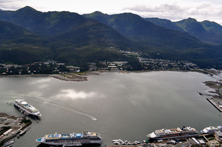 Zondag 7 augustus 2011 - Juneau...Op naar de top van Mount Roberts om een wandeling te maken met prachtig zicht