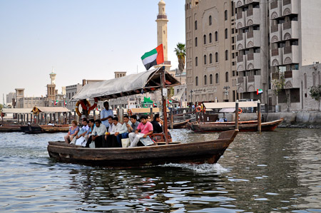 Zondag 13 maart 2011 - Dubai - V.A.E. - we steken de Dubai Creek over