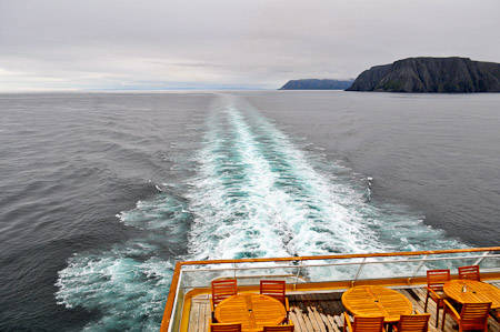 Zondag 17 juli 2011 - Celebrity Constellation verlaat Honningsvag en de Noordkaap